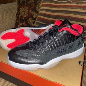 Jordan 11 low bred ie size 10 brand new $250